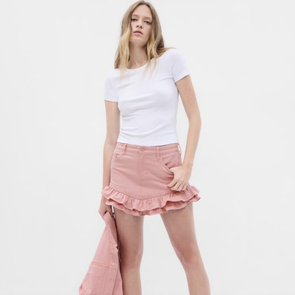 COPY - GAP* Loveshackfancy blush pink double ruffle mini two front pockets size… - Picture 1 of 9